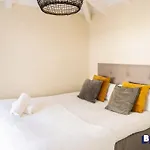 Luxurious Marbella Apt Near Puerto Banus - Hot Tub
