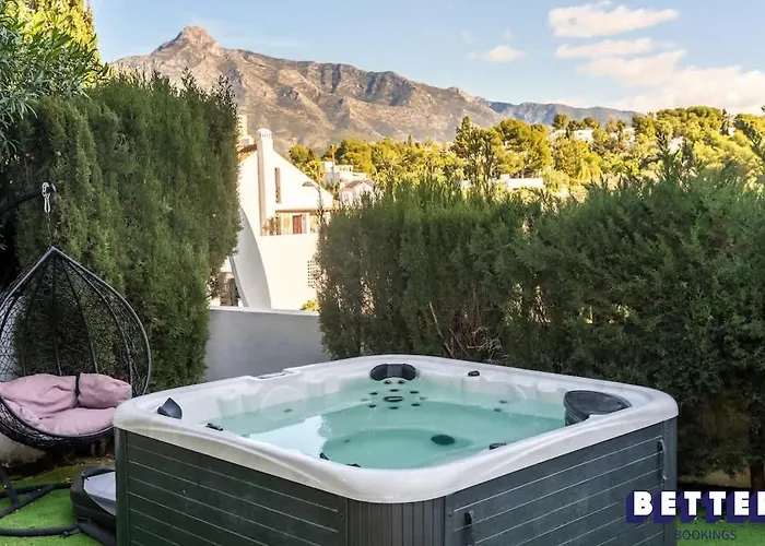Luxurious Marbella Apt Near Puerto Banus - Hot Tub